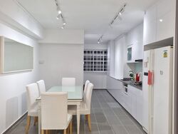 Hougang Avenue 5 (Hougang),  #443823031